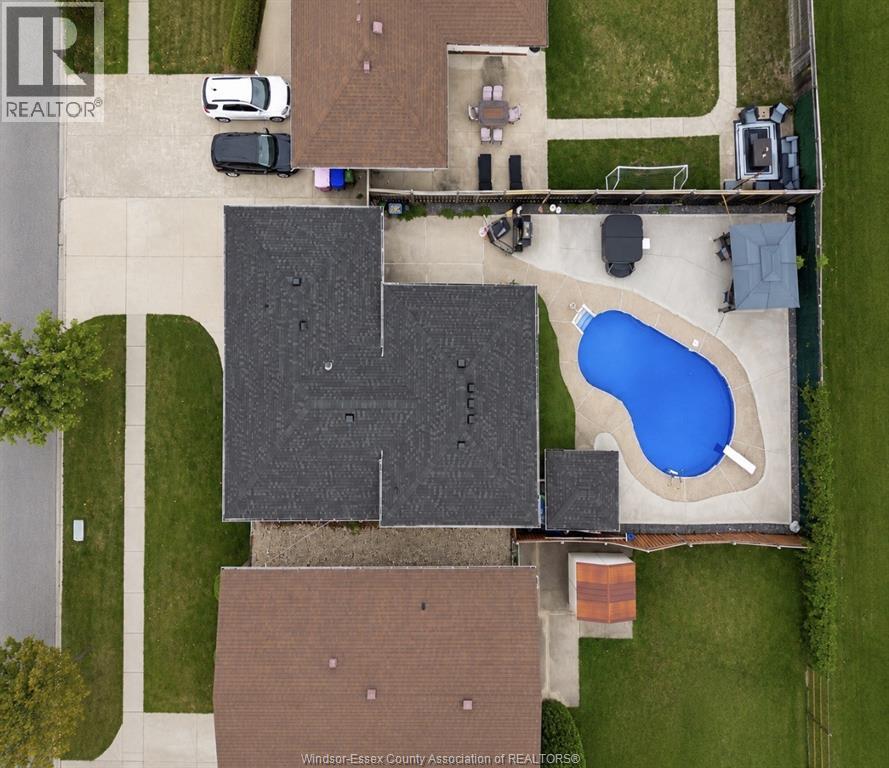 9335 Esplanade, Windsor, Ontario  N8R 1J3 - Photo 20 - 26023395