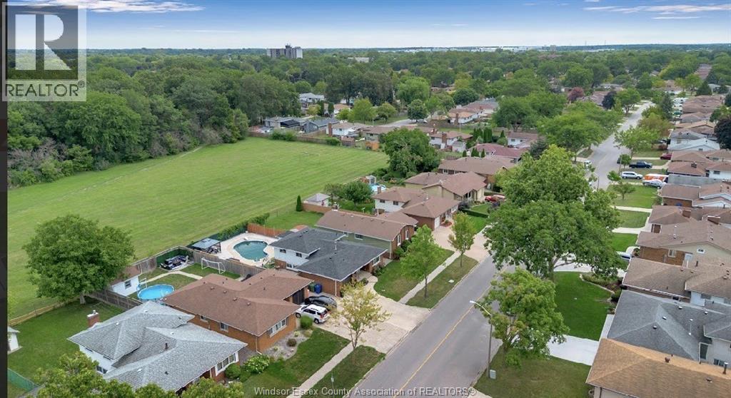 9335 Esplanade, Windsor, Ontario  N8R 1J3 - Photo 22 - 26023395