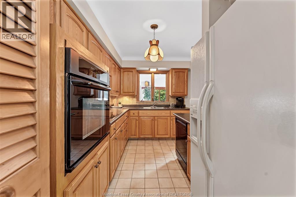2360 Leonard Road, Windsor, Ontario  N8W 4L7 - Photo 11 - 26023393