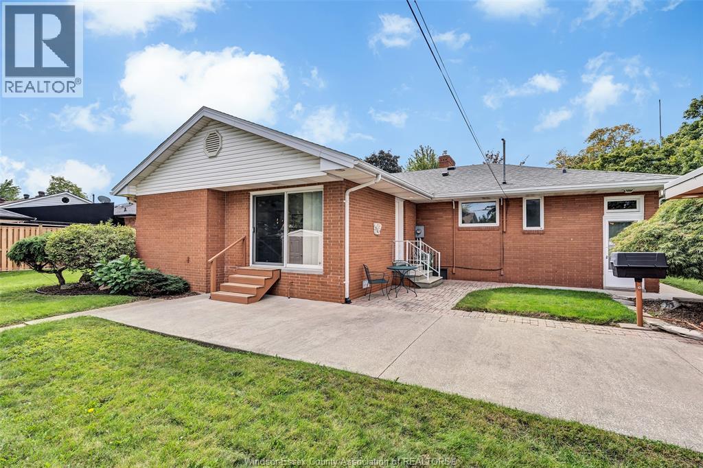 2360 Leonard Road, Windsor, Ontario  N8W 4L7 - Photo 41 - 26023393