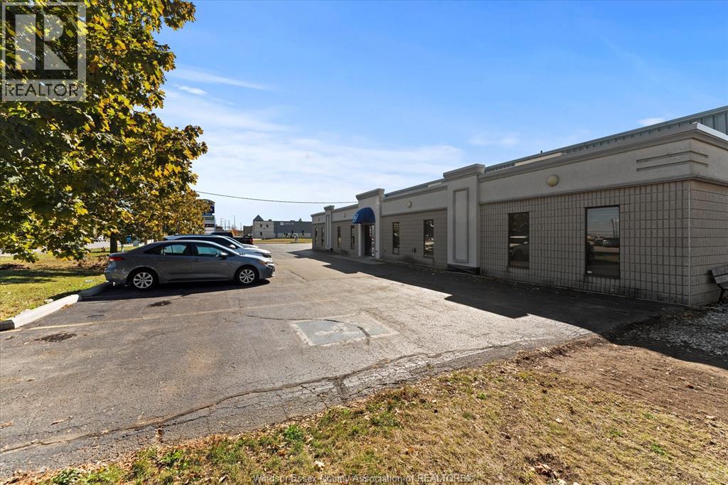 3215 Jefferson Unit# 100, Windsor, Ontario  N8T 2W7 - Photo 2 - 26023403
