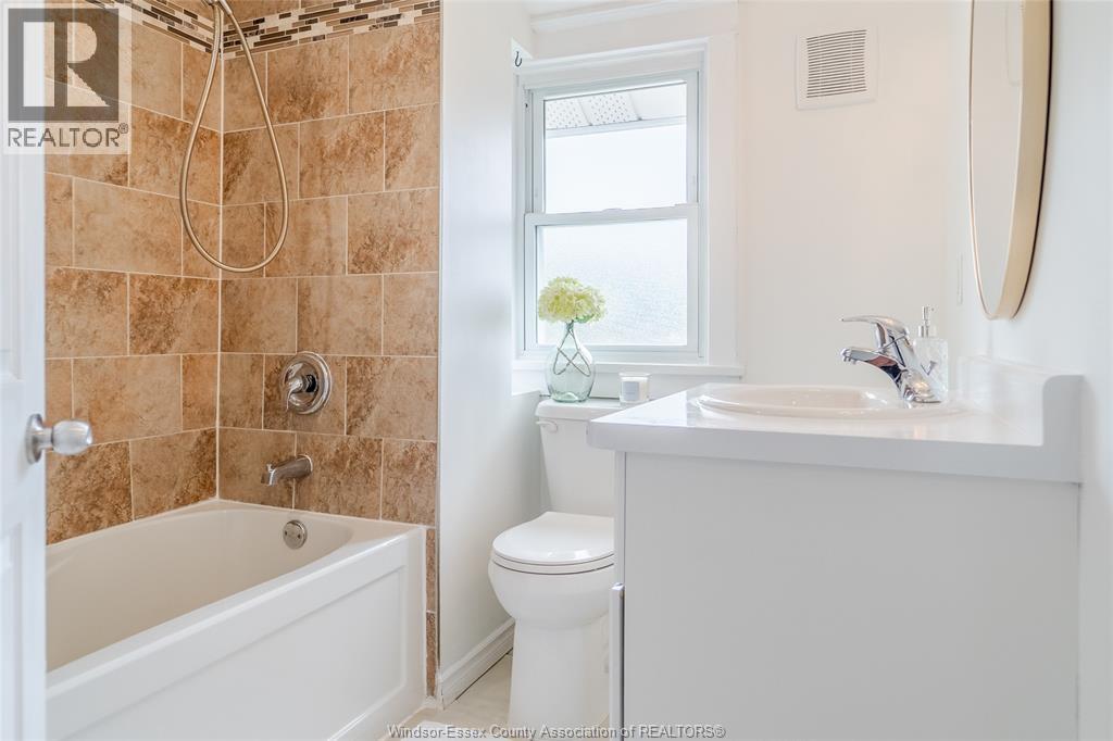 1556 Hall Avenue, Windsor, Ontario  N8X 4R7 - Photo 22 - 26023402