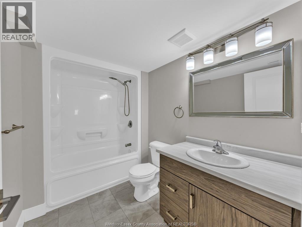 324 Sweetman Avenue, Essex, Ontario  N8M 2Z5 - Photo 23 - 26023412