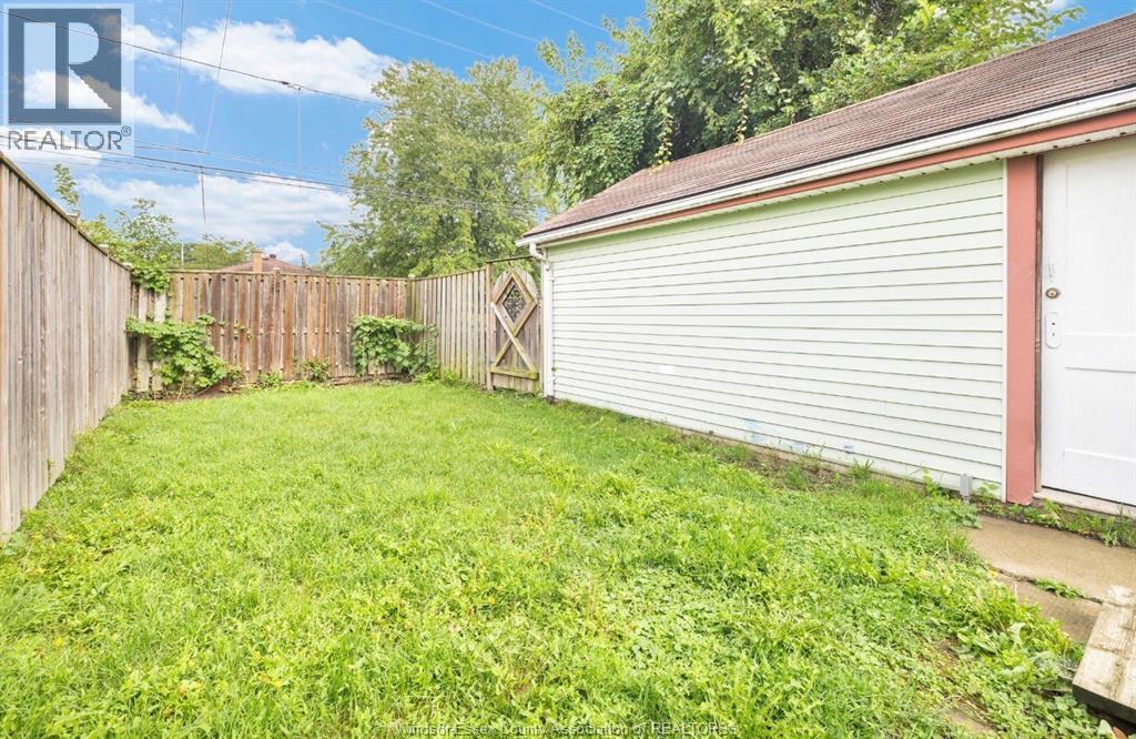 1794 Gladstone, Windsor, Ontario  N8W 2N3 - Photo 22 - 26023394