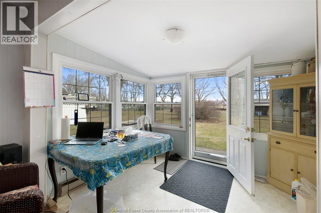 942 Erie Avenue, Kingsville, Ontario  N9Y 3E2 - Photo 32 - 26023391