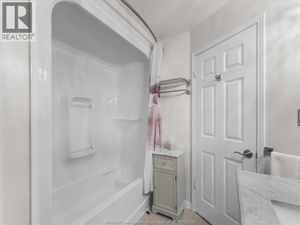908 Michael Drive, Tecumseh, Ontario  N8N 5A4 - Photo 20 - 26023387