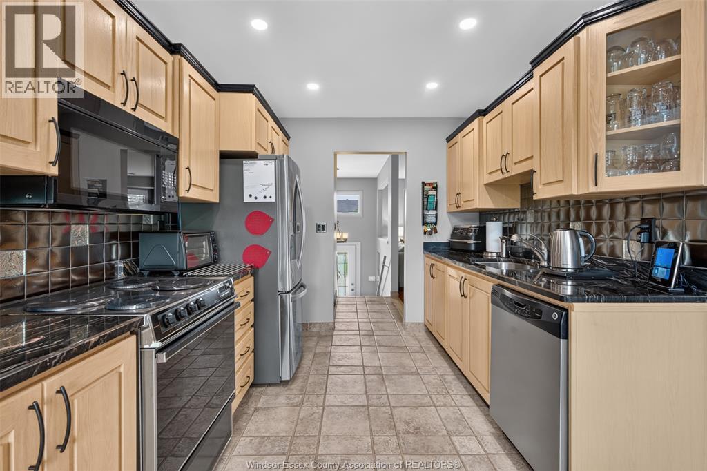 13221 St. Gregory's, Tecumseh, Ontario  N8N 4M4 - Photo 6 - 26023347