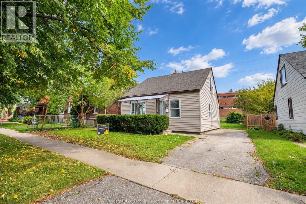 3272 Edison Street, Windsor, Ontario  N9C 1S2 - Photo 1 - 26023397