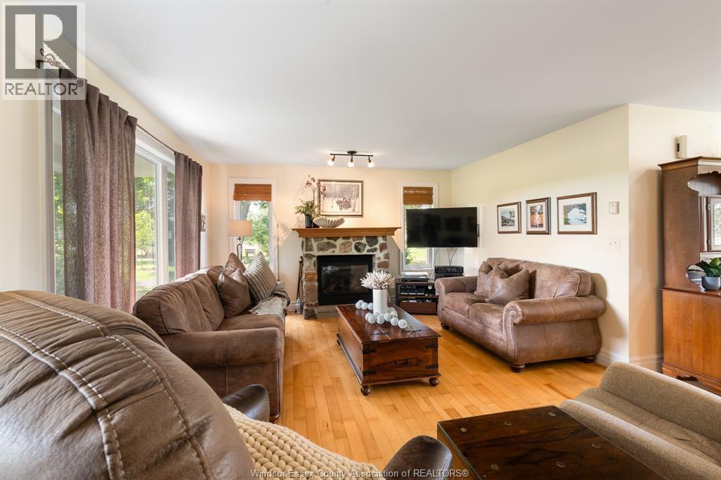 1642 Road 2 West, Kingsville, Ontario  N9Y 2E4 - Photo 9 - 26023210