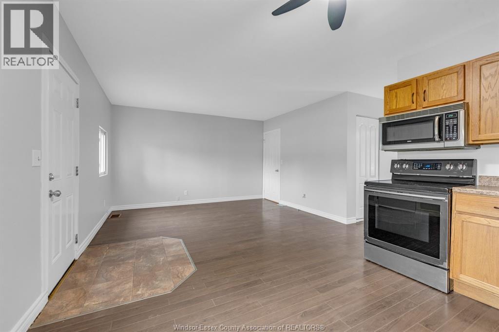 3796 Glenfield Street, Windsor, Ontario  N9C 2B2 - Photo 9 - 26023425