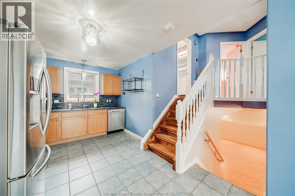 2163 Curry, Windsor, Ontario  N9B 3X5 - Photo 12 - 26023156