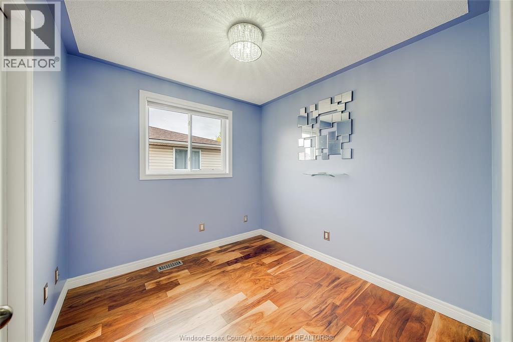2163 Curry, Windsor, Ontario  N9B 3X5 - Photo 25 - 26023156