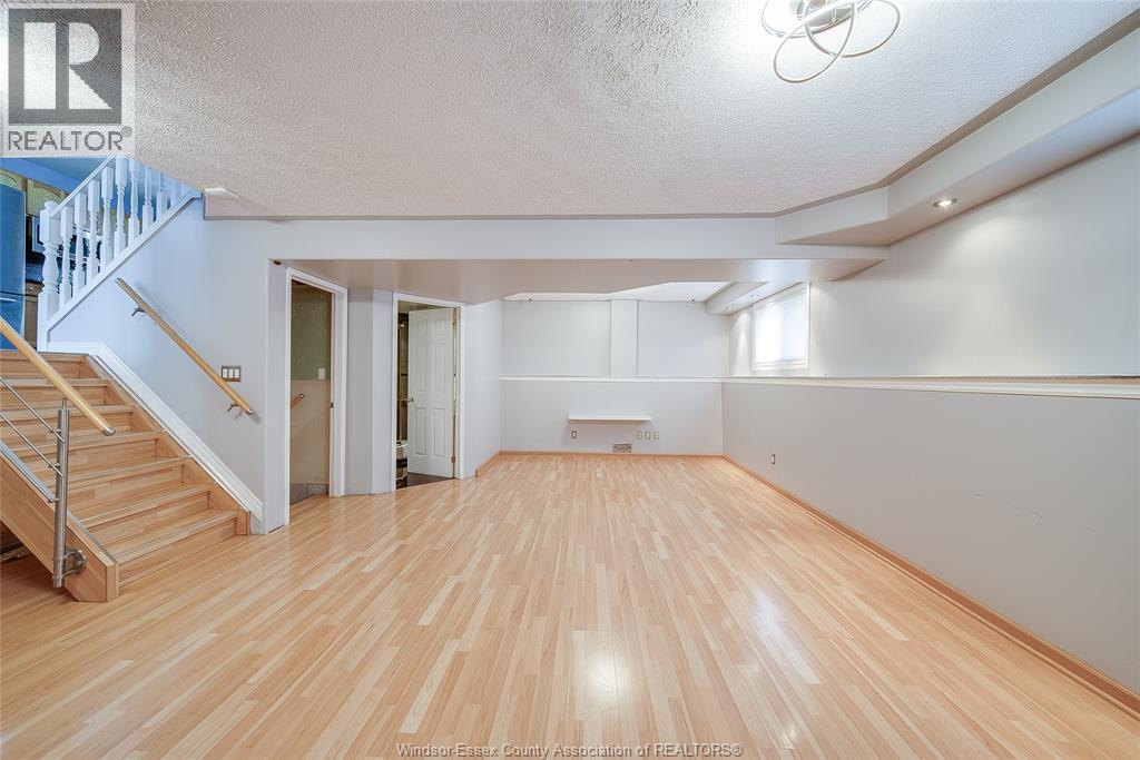 2163 Curry, Windsor, Ontario  N9B 3X5 - Photo 31 - 26023156