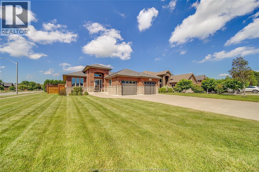35 Marshwoods Boulevard, Kingsville, Ontario  N9Y 0A7 - Photo 3 - 26023478