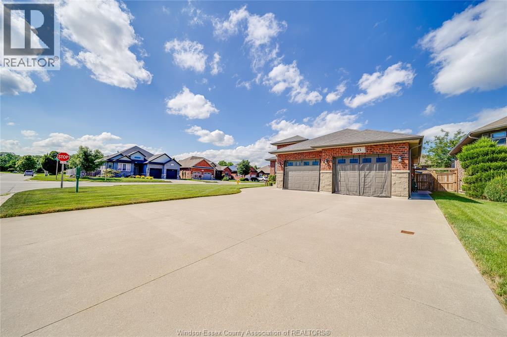 35 Marshwoods Boulevard, Kingsville, Ontario  N9Y 0A7 - Photo 7 - 26023478