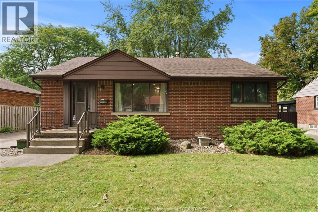 3189 MCKAY, Windsor, Ontario