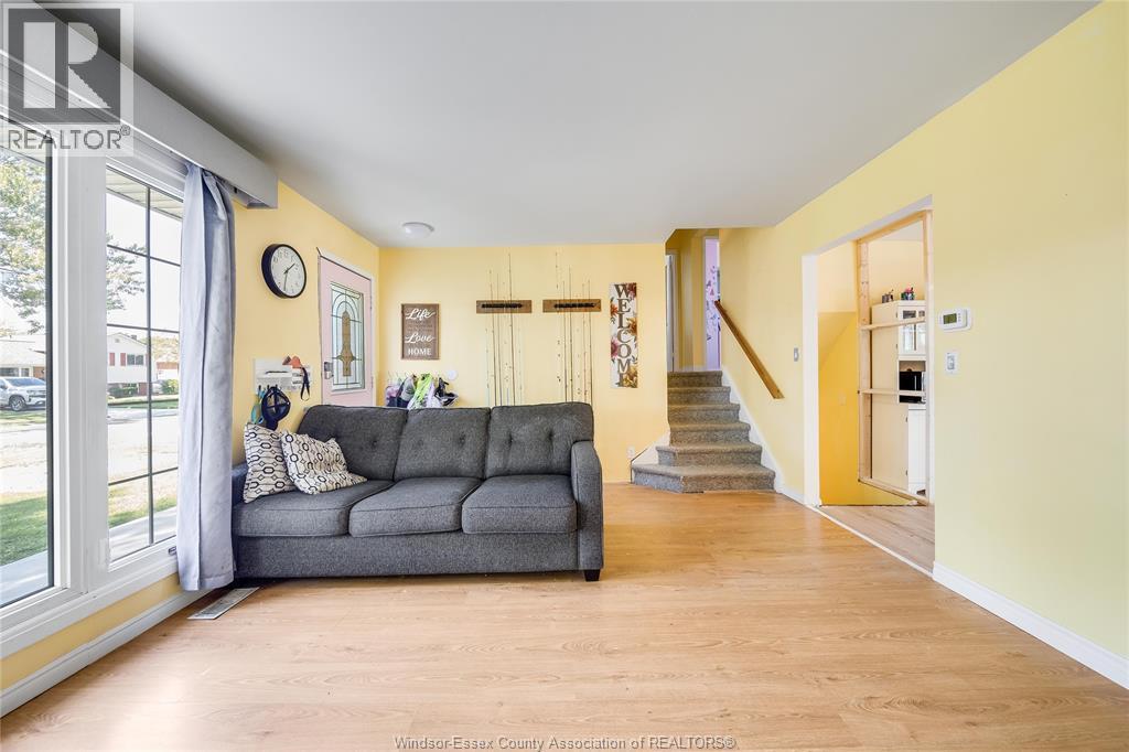 368 Carling Crescent, Windsor, Ontario  N8S 3X8 - Photo 6 - 26023481