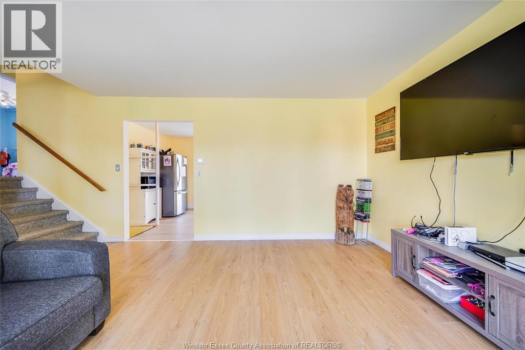 368 Carling Crescent, Windsor, Ontario  N8S 3X8 - Photo 8 - 26023481