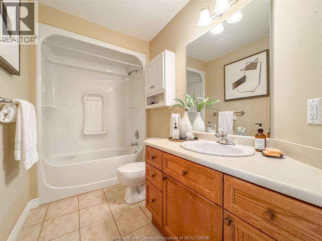 11027 Leathorne, Windsor, Ontario  N8P 1W9 - Photo 27 - 26023469