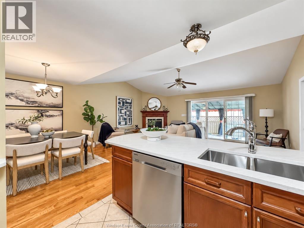 11027 Leathorne, Windsor, Ontario  N8P 1W9 - Photo 4 - 26023469