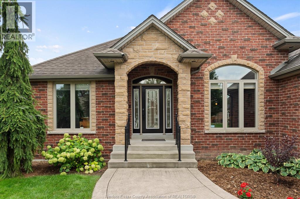 1031 Huntington Boulevard, Lakeshore, Ontario  N0R 1A0 - Photo 2 - 26023424
