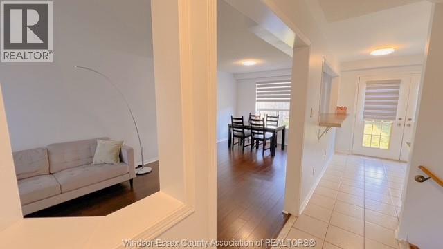 1010 Silverdale, Windsor, Ontario  N9G 2R8 - Photo 3 - 26023470