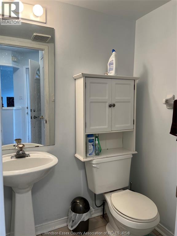1010 Silverdale, Windsor, Ontario  N9G 2R8 - Photo 8 - 26023470