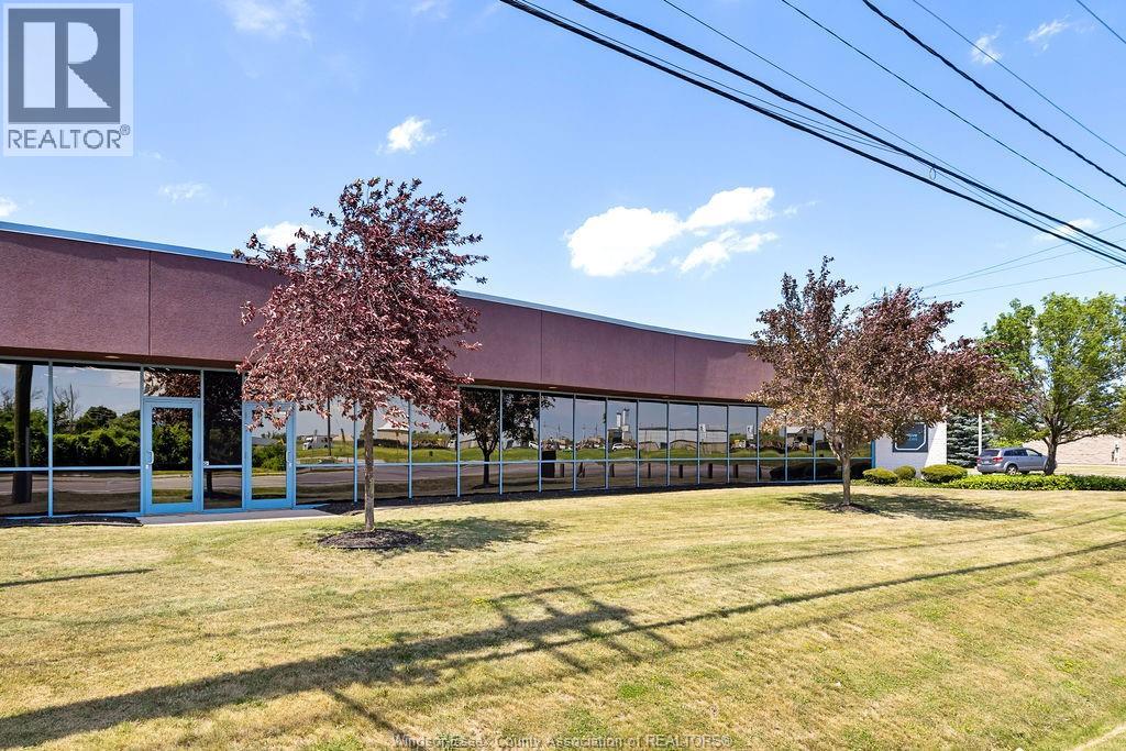 4600 Rhodes Drive Unit# #4, Windsor, Ontario  N8W 5C2 - Photo 3 - 26023487