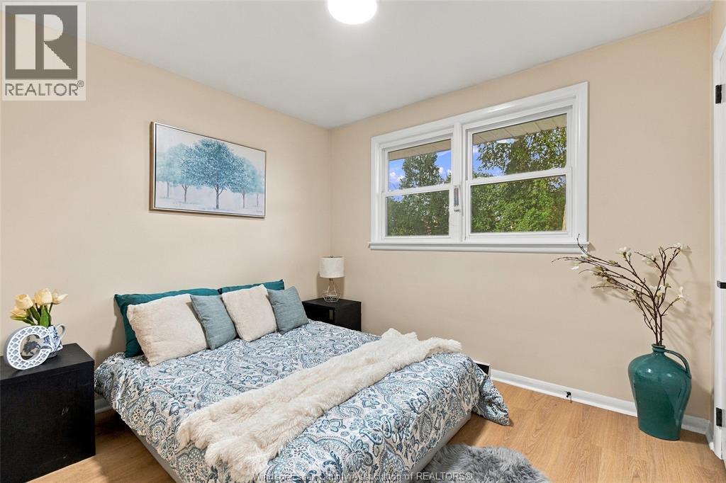 4045 Dougall Avenue, Windsor, Ontario  N9G 1X4 - Photo 17 - 26023497
