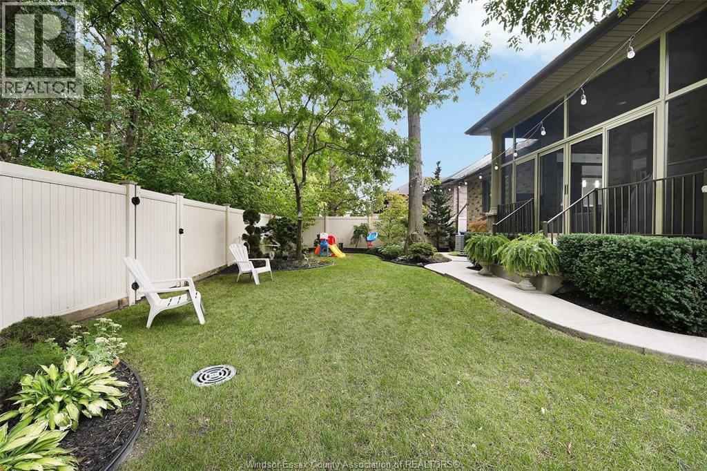 2216 Roxborough, Windsor, Ontario  N9B 0A5 - Photo 11 - 26023510