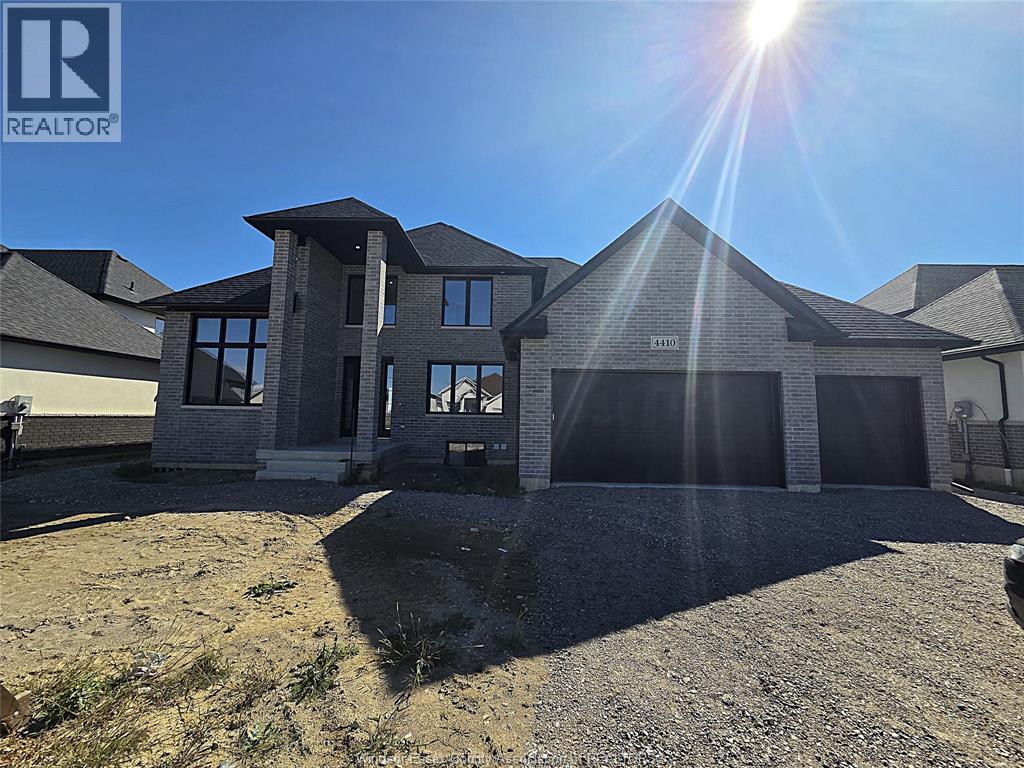 4410 BELMONT, Comber, Ontario
