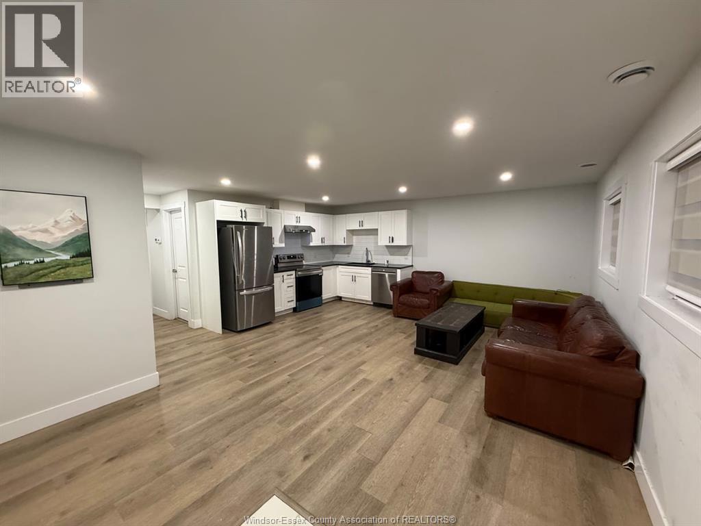 730 Cabana Road West Unit# C, Windsor, Ontario  N9G 1B4 - Photo 2 - 26023520
