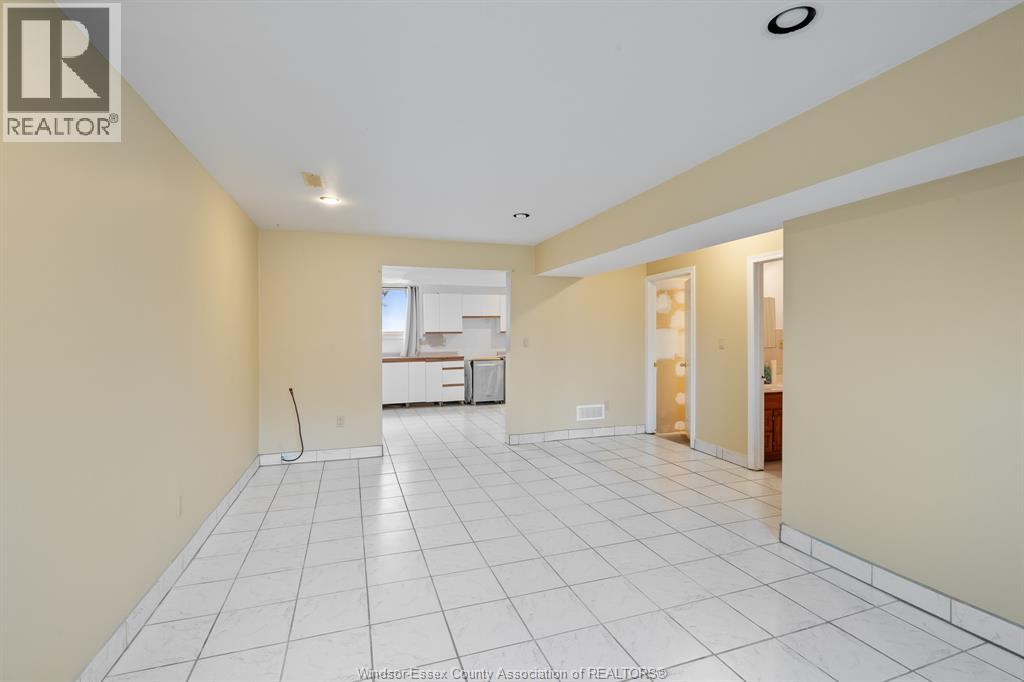 5530 St. Clair, Lakeshore, Ontario  N0R 1N0 - Photo 31 - 26023505