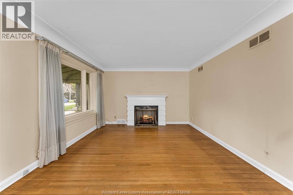 2032 Verdun, Windsor, Ontario  N8W 1P7 - Photo 12 - 26023522