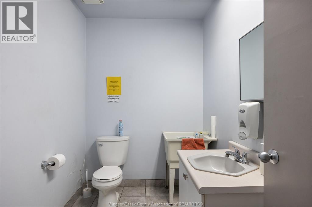 2556 Central Unit# 2c, Windsor, Ontario  N8W 4J5 - Photo 12 - 26023534