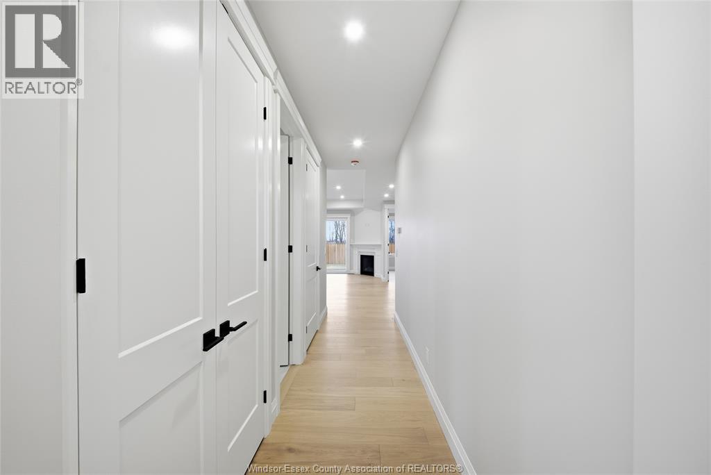 447 Caserta Crescent, Lakeshore, Ontario  N0R 1A0 - Photo 3 - 26023468