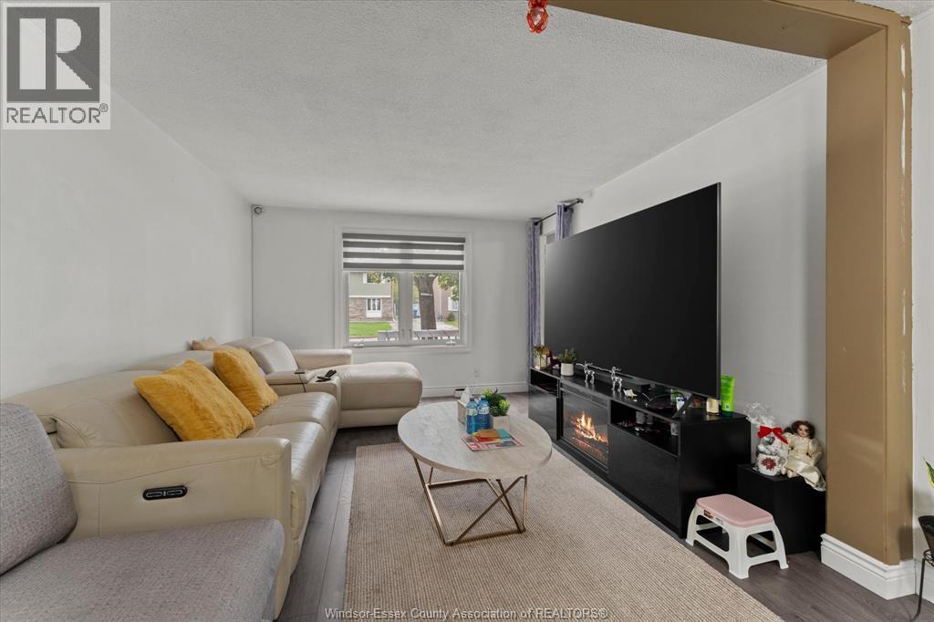 10358 Shenandoah, Windsor, Ontario  N8R 1B5 - Photo 11 - 26023546