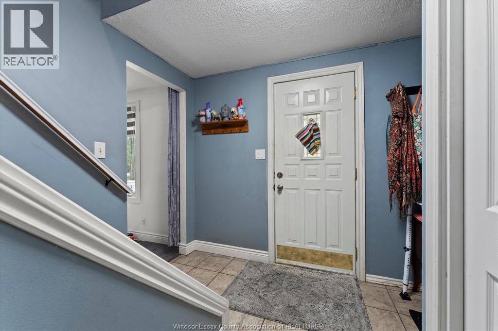 10358 Shenandoah, Windsor, Ontario  N8R 1B5 - Photo 3 - 26023546