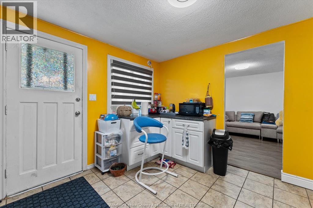 10358 Shenandoah, Windsor, Ontario  N8R 1B5 - Photo 8 - 26023546