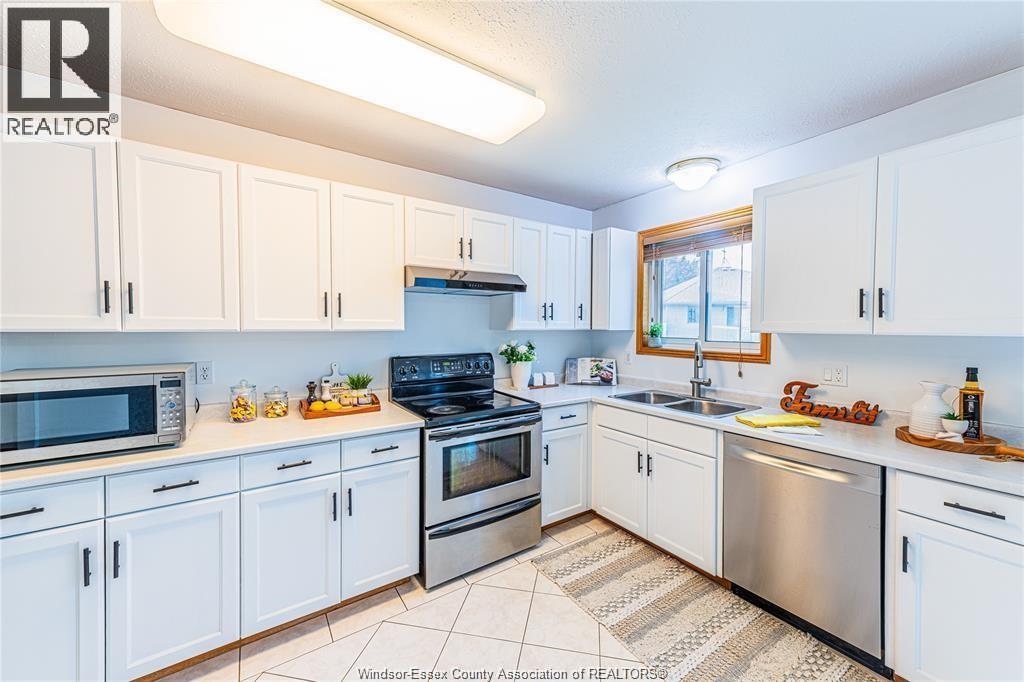 120 Hampton, Windsor, Ontario  N9E 4M5 - Photo 17 - 26023549