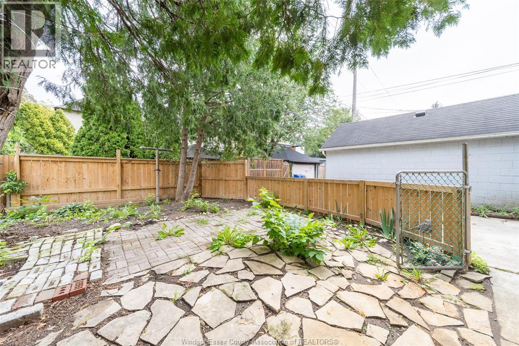 984 Windermere Road, Windsor, Ontario  N8Y 3E4 - Photo 8 - 26023535