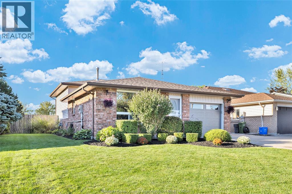 458 Desjardins, Belle River, Ontario  N0R 1A0 - Photo 3 - 26023597