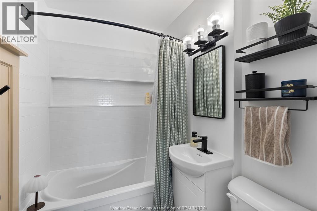 1734 Westcott, Windsor, Ontario  N8Y 4C9 - Photo 15 - 26023579
