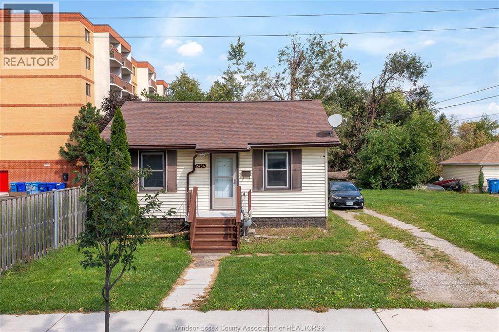 2454 Jos St. Louis Avenue, Windsor, Ontario  N8T 2M5 - Photo 1 - 26023557