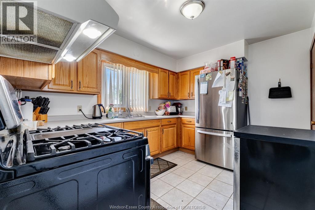 85 Lutsch Avenue, Leamington, Ontario  N8H 2N5 - Photo 11 - 26023592
