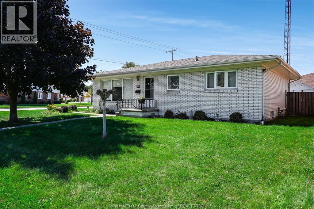 85 Lutsch Avenue, Leamington, Ontario  N8H 2N5 - Photo 32 - 26023592