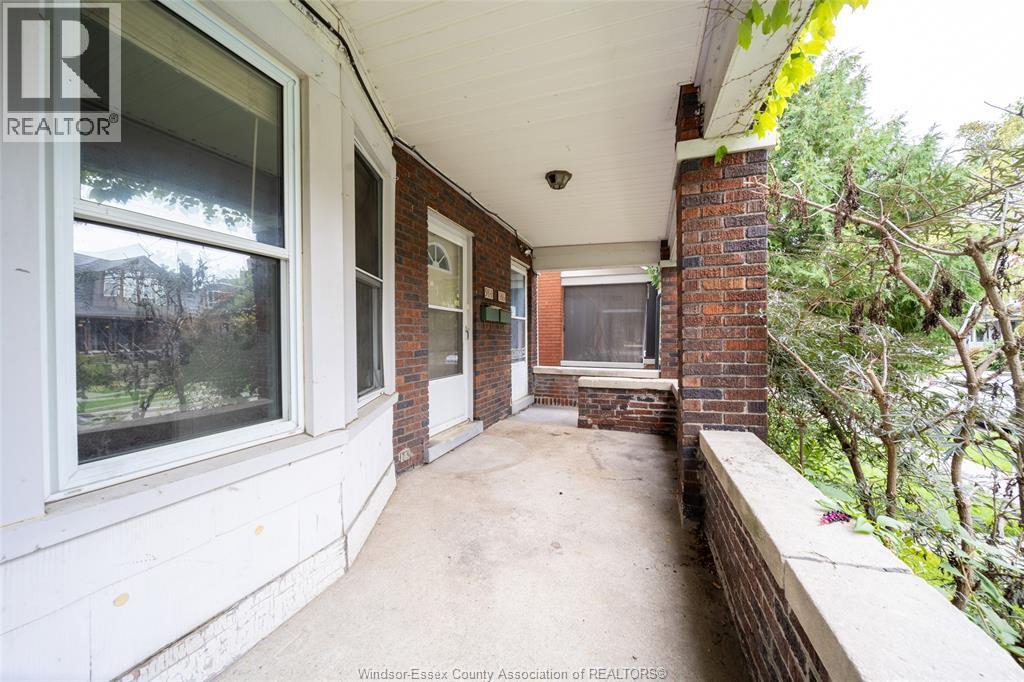 986 Windermere, Windsor, Ontario  N8Y 3E4 - Photo 4 - 26023558