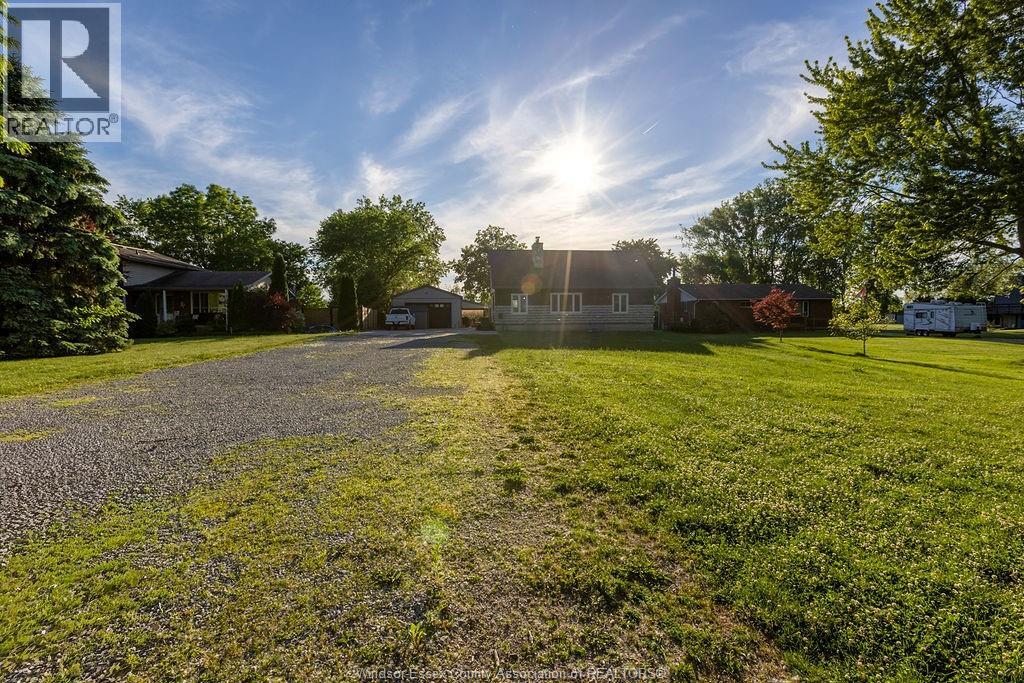 2040 Front Road North, Amherstburg, Ontario  N9V 3R3 - Photo 46 - 26023569