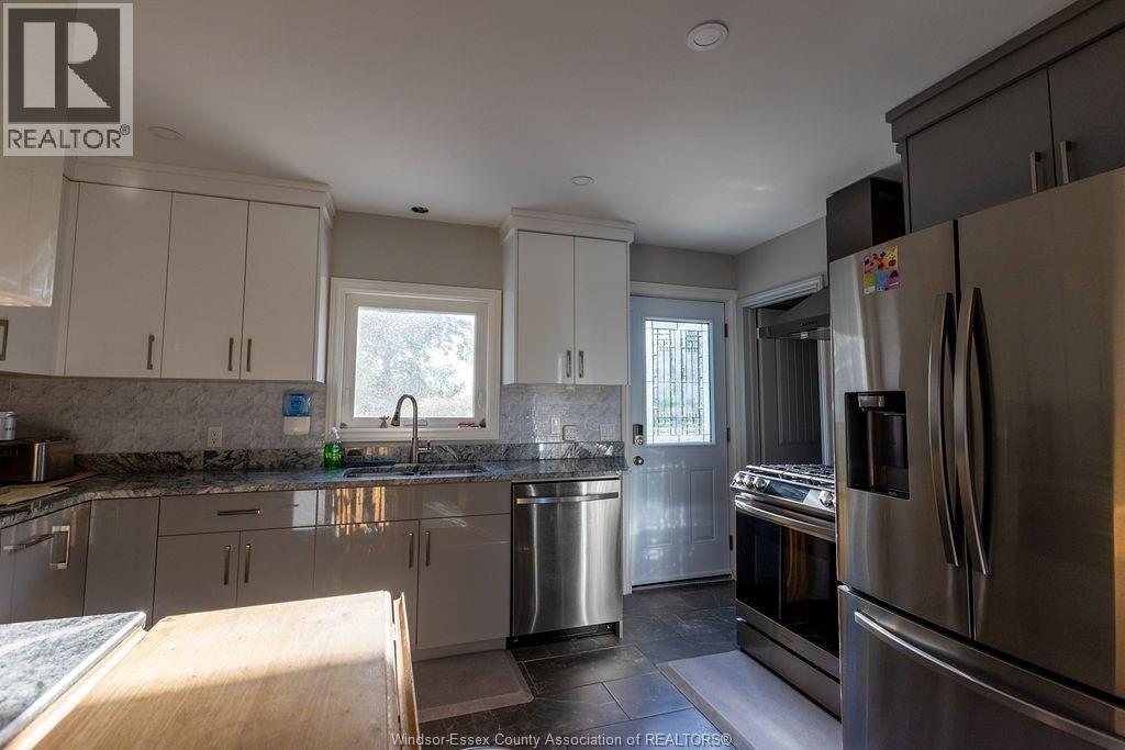 2040 Front Road North, Amherstburg, Ontario  N9V 3R3 - Photo 6 - 26023569