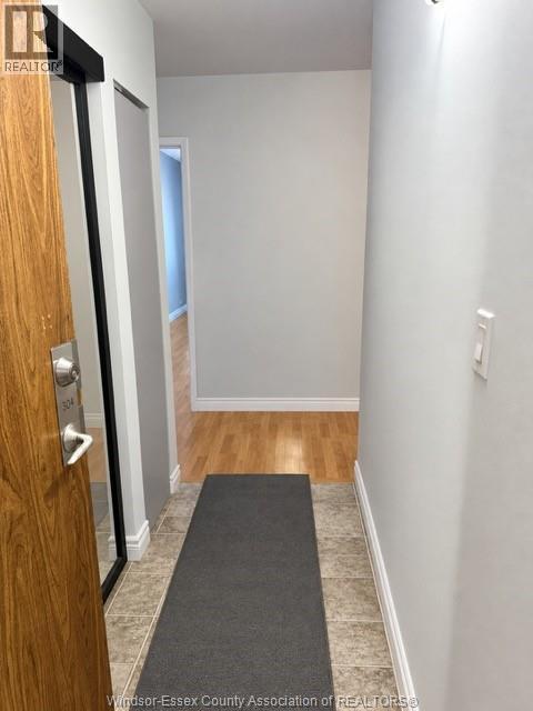 3355 Sandwich Street Unit# 304, Windsor, Ontario  N9C 1B2 - Photo 3 - 26023621